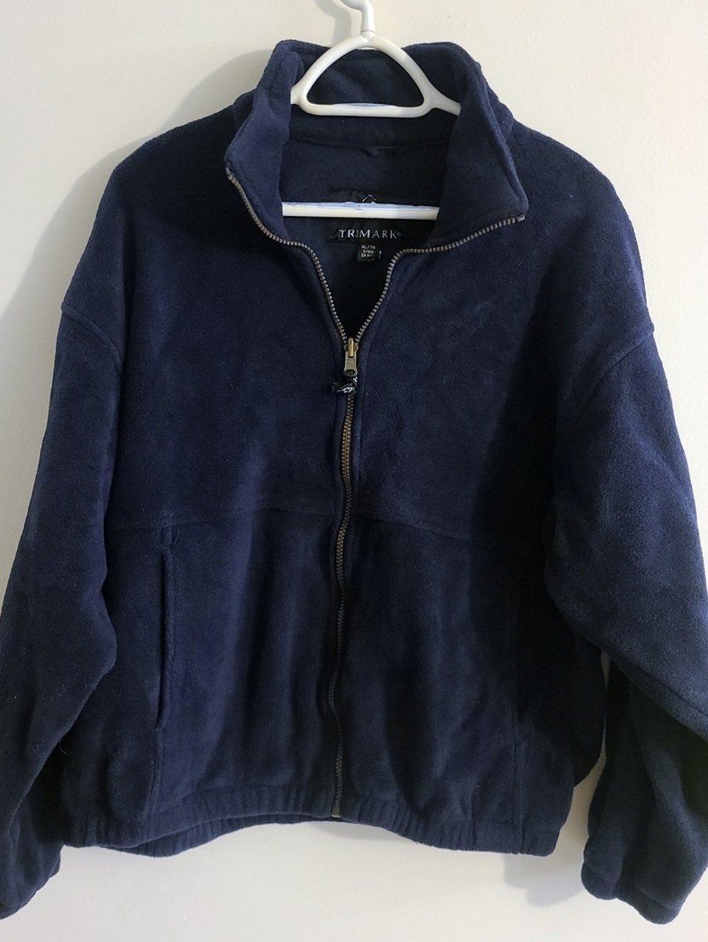 NWOT - Trimark - (Size XL) Men's Navy Blue Fleece Zipped Jacket With Pockets